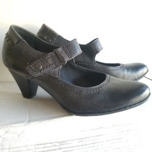 Born Leather Heels